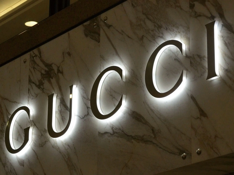 sidelit sign for chain stores